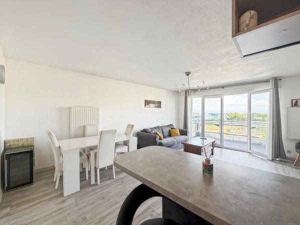 A VENDRE - Appartement dernier étage T2 54m2 - Annemasse Gare