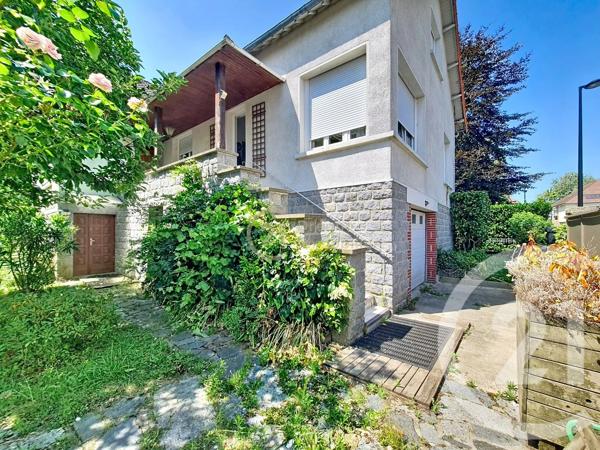 Maison à vendre  10 pièces - 200,30 m 2   COMBOURG  - 35