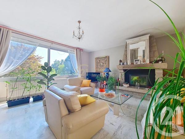Maison à vendre  10 pièces - 200,30 m 2   COMBOURG  - 35