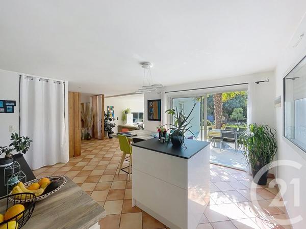 Maison à vendre  7 pièces - 171,90 m 2   PLOEMEUR  - 56