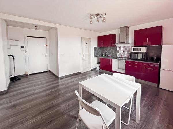 À LOUER - APPARTEMENT MEUBLÉ - BALLANCOURT/E