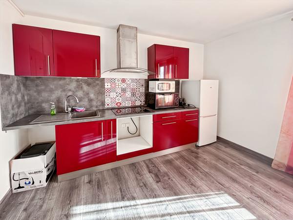 À LOUER - APPARTEMENT MEUBLÉ - BALLANCOURT/E