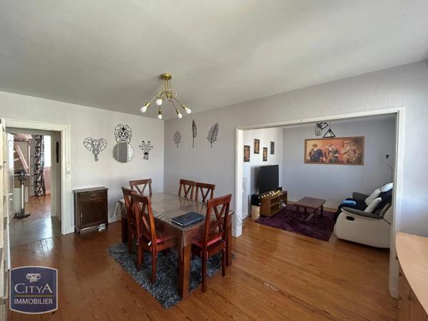 Appartement à louer 3 pièces 75.8m²