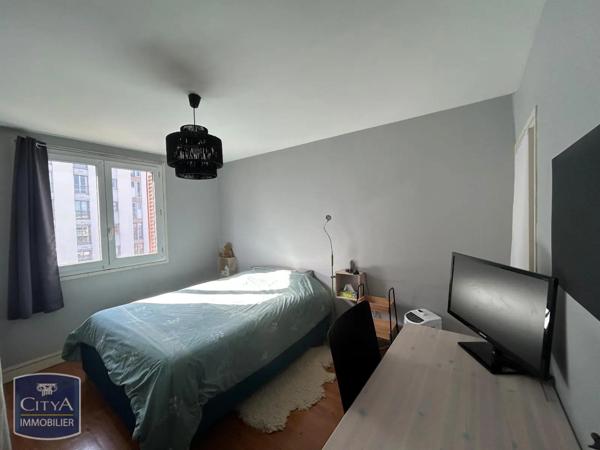 Appartement à louer 3 pièces 75.8m²