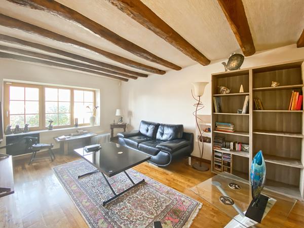 Maison ancienne coeur de village de Oinville sur montcient