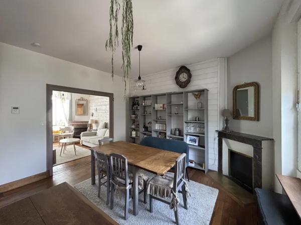 MAISON 6 PIECES QUARTIER CHARLET avec jardin et studio indép