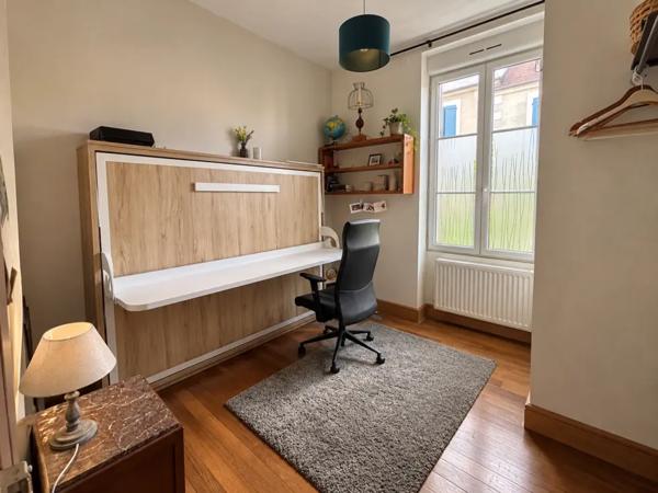 MAISON 6 PIECES QUARTIER CHARLET avec jardin et studio indép