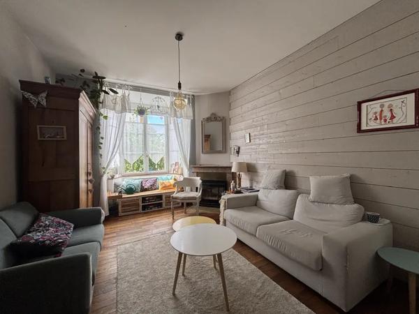 MAISON 6 PIECES QUARTIER CHARLET avec jardin et studio indép