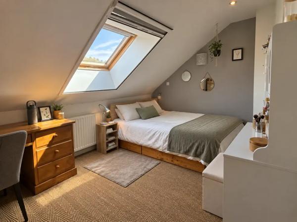 MAISON 6 PIECES QUARTIER CHARLET avec jardin et studio indép