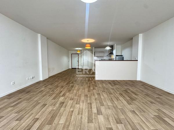 GRAND studio avec parking en sous-sol - Orleans HYPER CENTRE  - immeuble recent