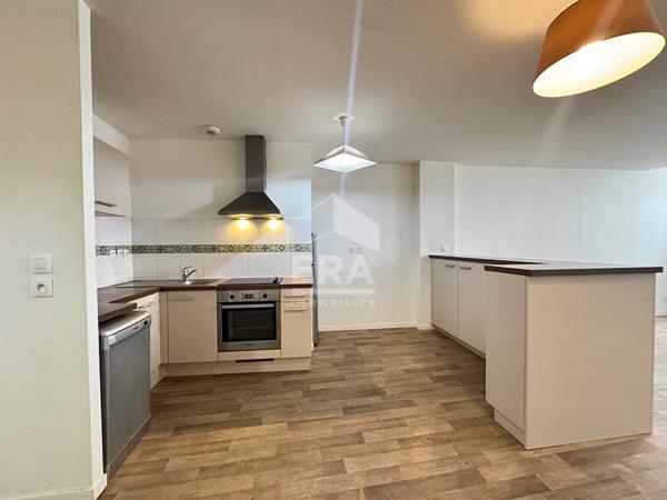 GRAND studio avec parking en sous-sol - Orleans HYPER CENTRE  - immeuble recent