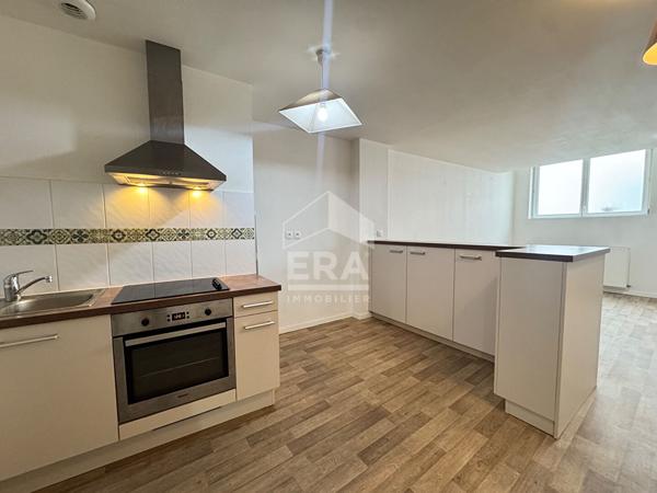 GRAND studio avec parking en sous-sol - Orleans HYPER CENTRE  - immeuble recent