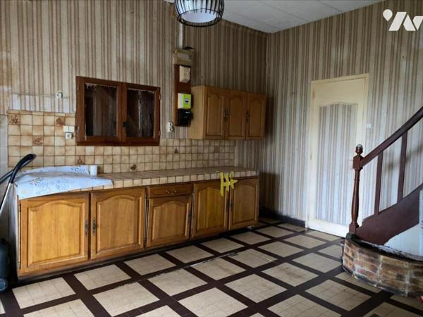 RAI - Maison mitoyenne à rénover entièrement