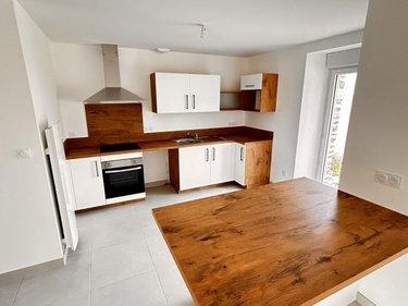 Maison à louer à Guer dans le Morbihan (56380), ref : 56046-L223