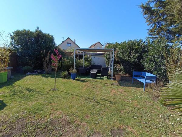 Maison familiale pleine de charme à Aubergenville (Élisabethville)