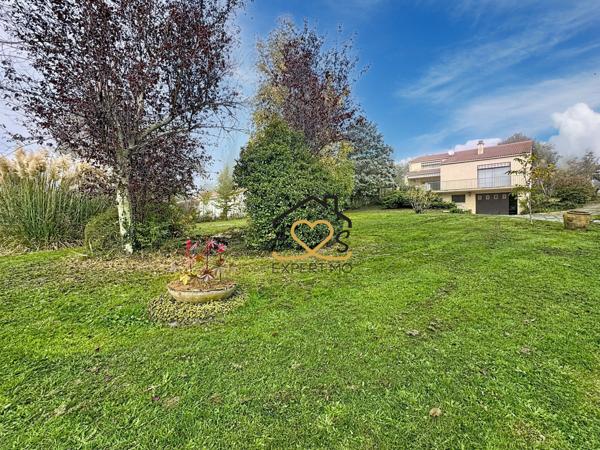 Thiers (63300) MAISON FAMILIALE AVEC SOUS SOL SUR TERRAIN DE 2000M2 - THIERS 63300