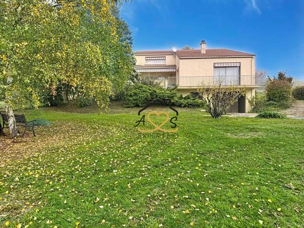 Thiers (63300) MAISON FAMILIALE AVEC SOUS SOL SUR TERRAIN DE 2000M2 - THIERS 63300