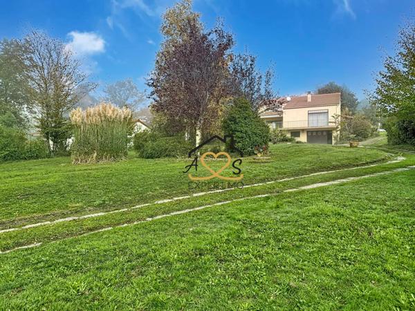 Thiers (63300) MAISON FAMILIALE AVEC SOUS SOL SUR TERRAIN DE 2000M2 - THIERS 63300