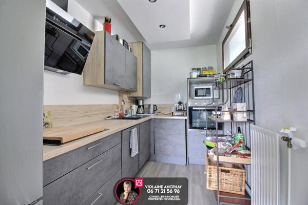 Appartement T2 rénové avec balcon et vue montagne  !