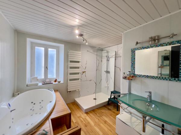 BAYONNE QUARTIER DES ARÈNES GRANDE MAISON FAMILIALE DE 211 m²