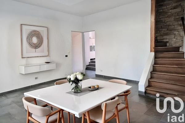 Maison traditionnelle 6 pièces de 120 m² à Mitry-Mory (77290)