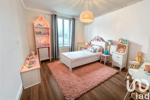 Maison traditionnelle 6 pièces de 120 m² à Mitry-Mory (77290)