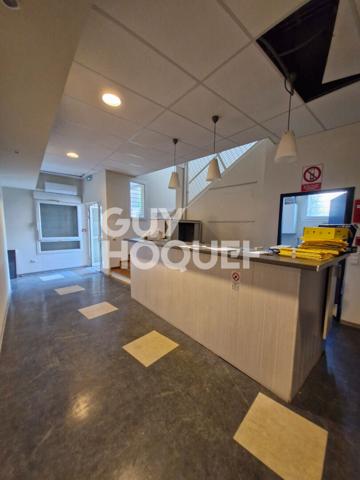 Immeuble MARSEILLE 13014 ? SAINTE-MARTHE Idéal investisseur ? Local 285 m² avec fort potentiel + terrain 406 m² + surélévation possible