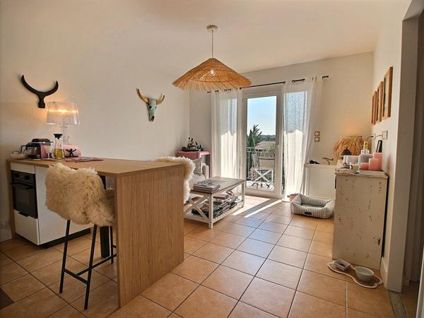 VENDU LIBRE D'OCCUPATION Appartement Vedène 2 pièce(s) 43.61 m2 avec balcon stationnement et piscine