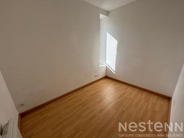 A vendre - Maison rénovée en deux logements à ERDEVEN