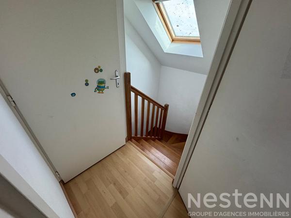 A vendre - Maison rénovée en deux logements à ERDEVEN
