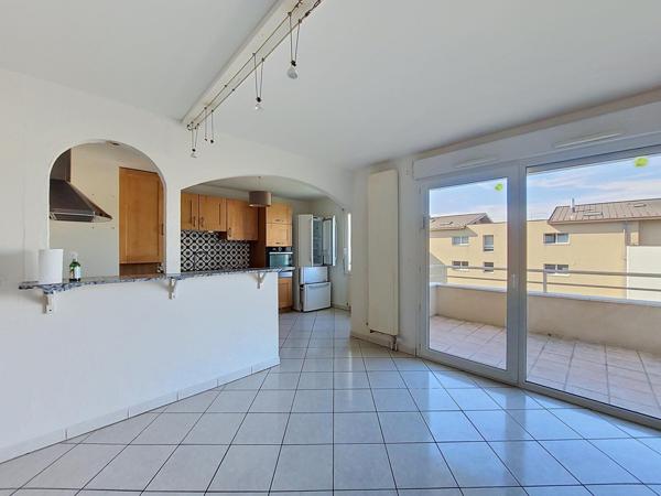 Annecy, appartement de 86 m2 avec terrasse et balcon