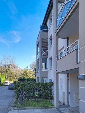 Annecy, appartement de 86 m2 avec terrasse et balcon