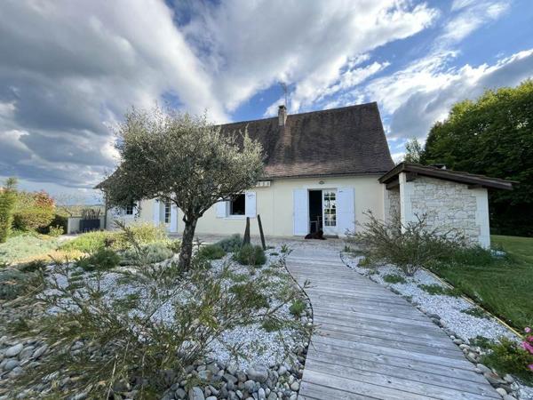 Maison à vendre |  Eyliac |  10 pièces | 181 m²