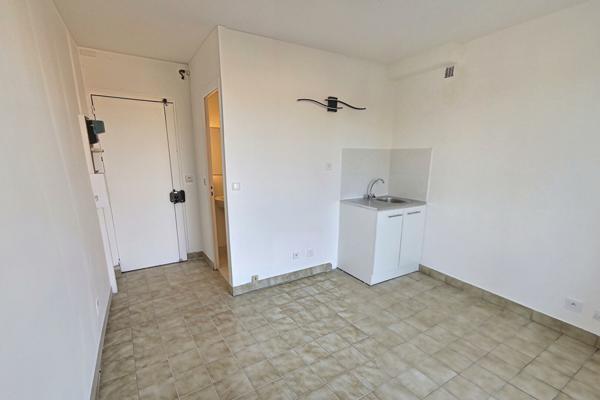 Appartement Paris 1 pièce(s) 13.5 m2
