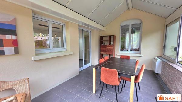 Maison de caractère T8 individuelle de 230m², DPE C, avec jardin, garage et dépendance