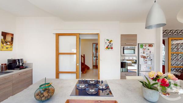 Maison à vendre  5 pièces - 140 m 2   DAX  - 40