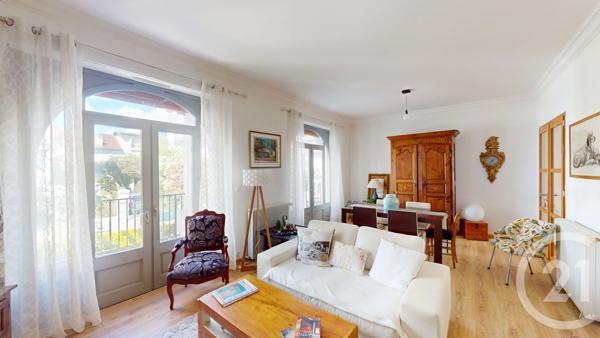 Maison à vendre  5 pièces - 140 m 2   DAX  - 40