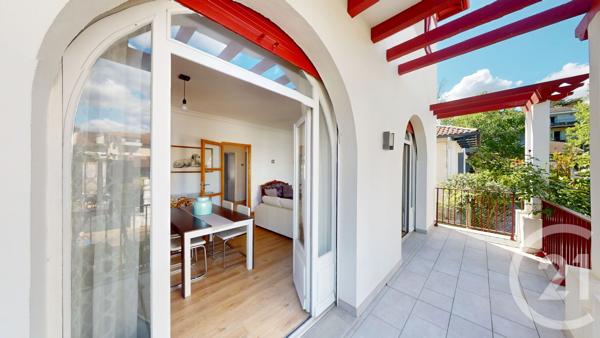 Maison à vendre  5 pièces - 140 m 2   DAX  - 40