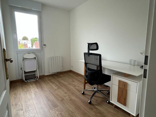 Appartement meublé Noisy Le Grand 3 pièce(s) 51.34 m2 + balcon + cave + parking