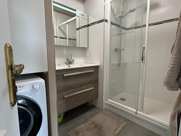 Appartement meublé Noisy Le Grand 3 pièce(s) 51.34 m2 + balcon + cave + parking