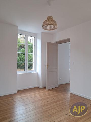 Location appartement Pons : 560 € - AJP Immobilier Pons