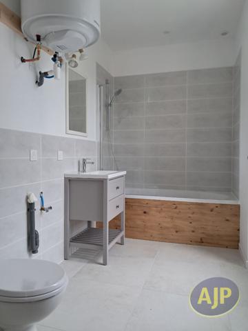 Location appartement Pons : 560 € - AJP Immobilier Pons