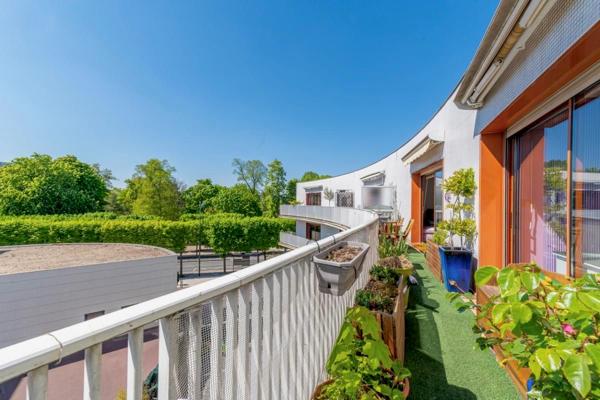 Appartement Noisy Le Grand 4 pièce(s) 120.90 m2