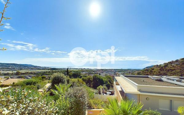 Appartement à vendre    2 pièces • 43 m2 Mandelieu-la-Napoule