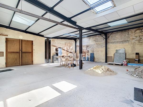 Local d'activité Crepy En Valois 1 pièce(s) 167 m2