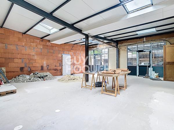 Local d'activité Crepy En Valois 1 pièce(s) 167 m2