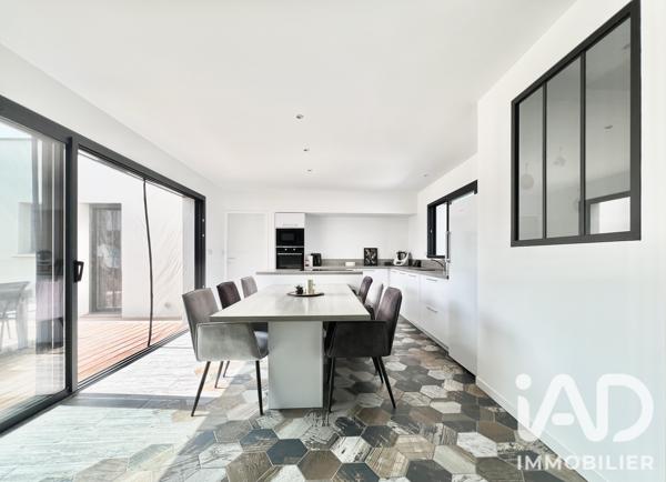 Maison à vendre 6 pièces 112 m² Aigrefeuille-d'Aunis