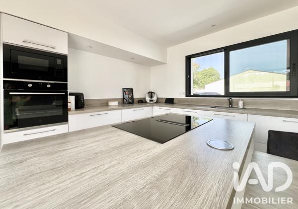 Maison à vendre 6 pièces 112 m² Aigrefeuille-d'Aunis