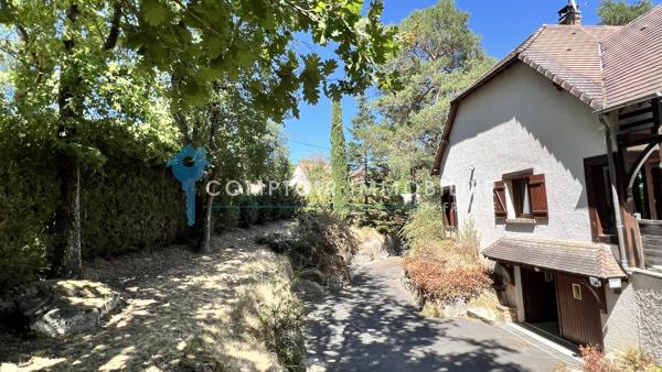 Maison
                                                                                                                                                                                                                                                                                                                        6 pièce(s)                                                                                                                                                                                                          4 chambre(s)                                                                                                                                                                                                          155  m²