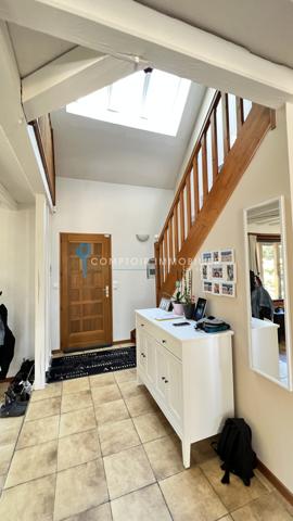 Maison
                                                                                                                                                                                                                                                                                                                        6 pièce(s)                                                                                                                                                                                                          4 chambre(s)                                                                                                                                                                                                          155  m²